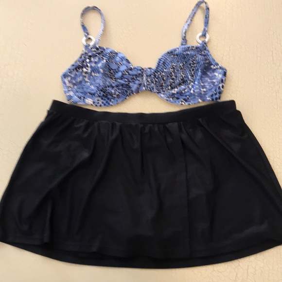 Christina 2 Piece Swim Set Size 12. - Picture 1 of 7